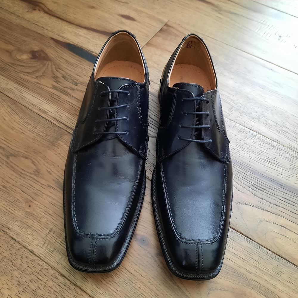Tuscan Lace Up Leather Dress Shoes - Picture 2 of 13